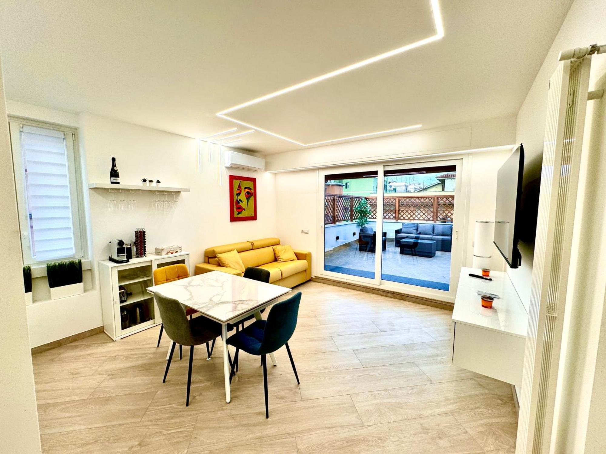 Luxury Apartment Togliatti Рим Екстериор снимка